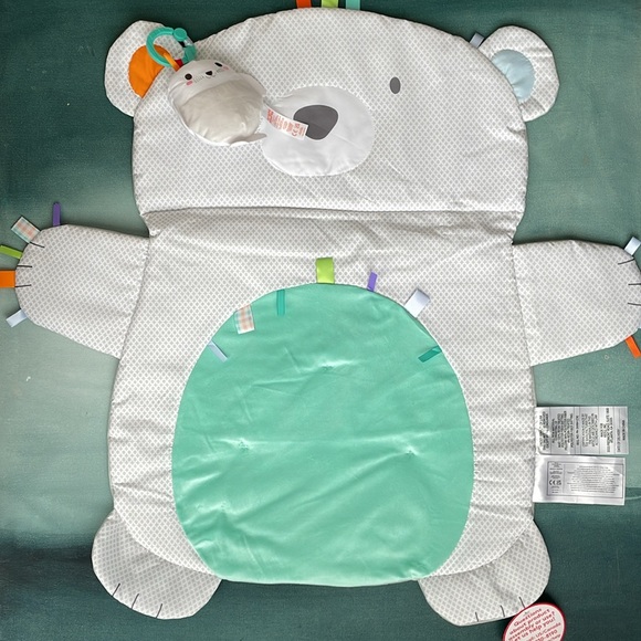 Baby Head Shaping Pillow + Cotton Swaddle + Tummy Time Play Mat - Picture 13 of 15